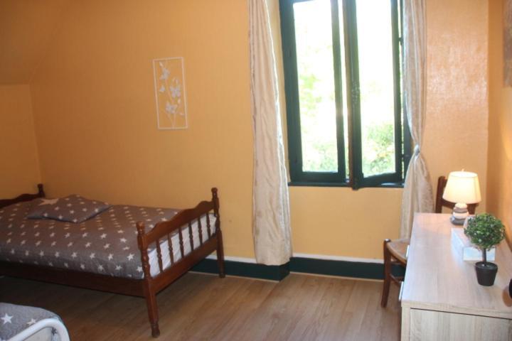 Suite Dans Les Dependances Du Chateau Agonges Екстериор снимка